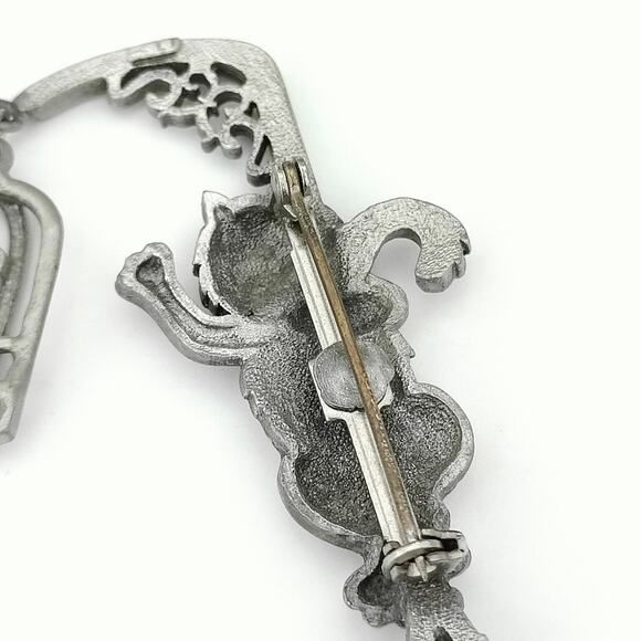 Vintage JJ Jonette Silver Tone Cat & Bird in cage Dangle Articulated Brooch Pin - Picture 7 of 7